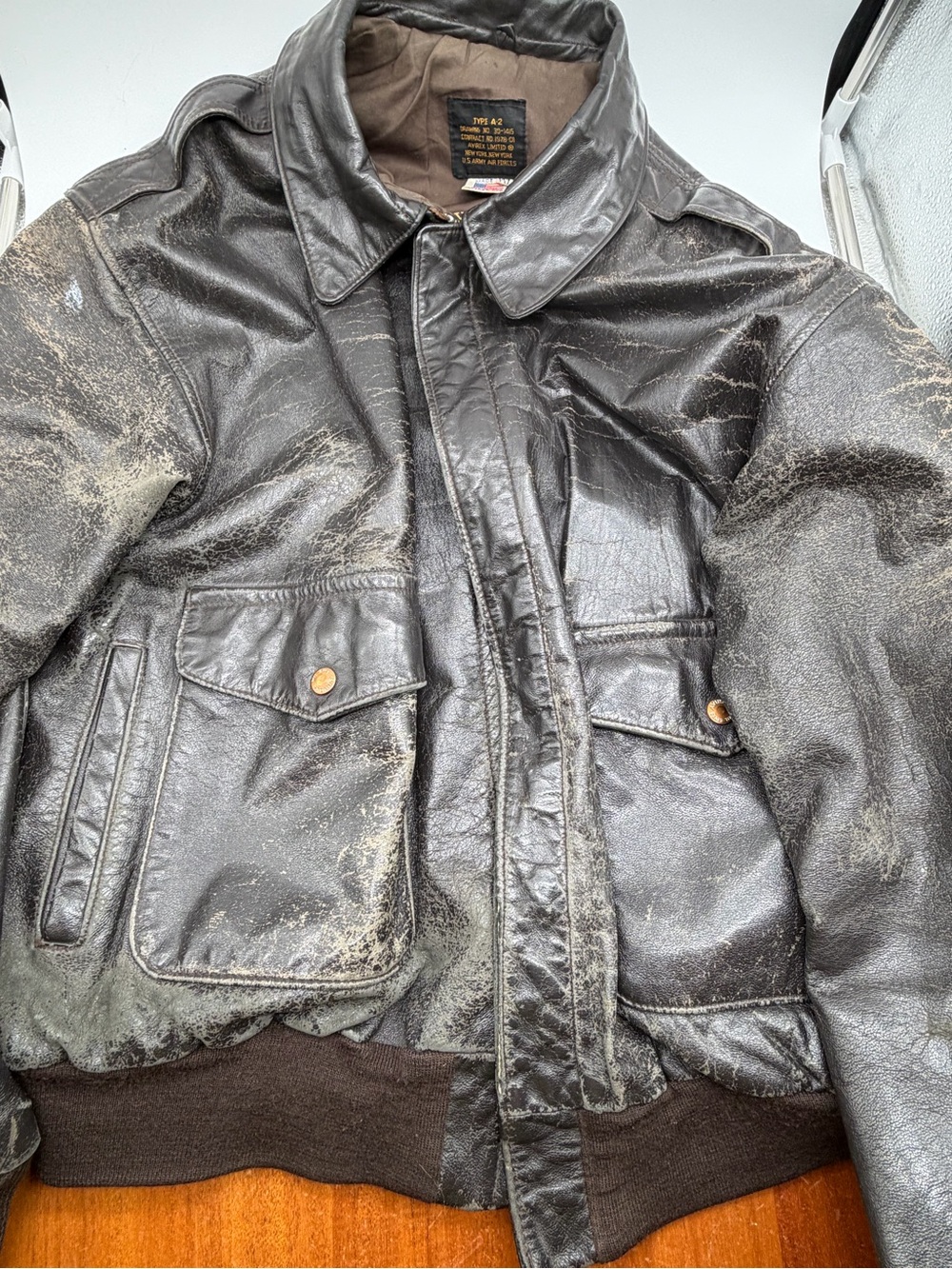 Avirex Black Distressed Leather Bomber Jacket Sz XXL - Picture 4 of 8
